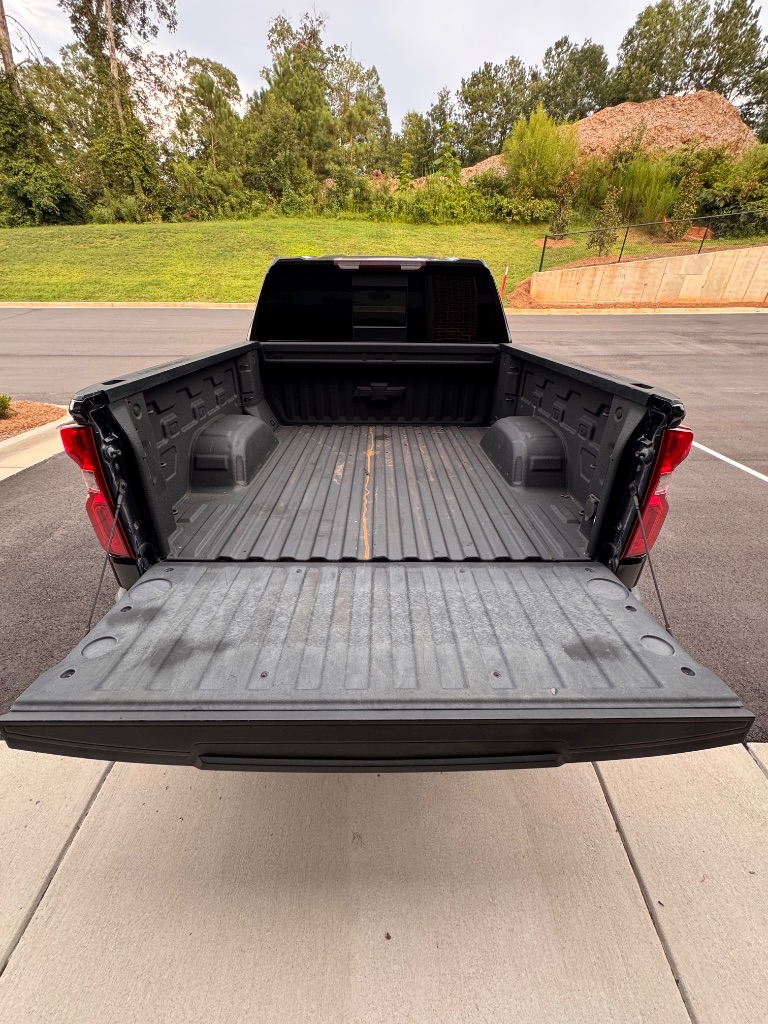 2019 Chevrolet Silverado - $26,900