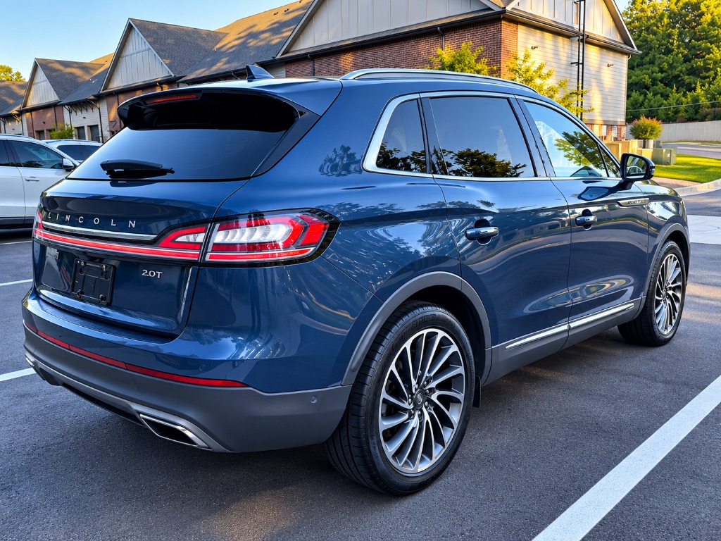 2019 Lincoln Nautilus - $14,900