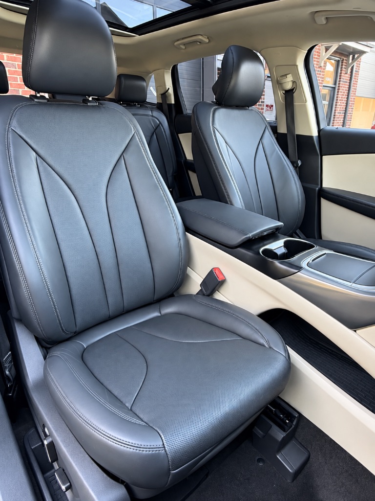 2019 Lincoln Nautilus - $14,900