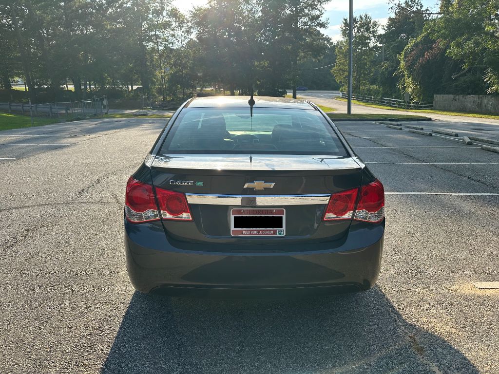 2014 Chevrolet Cruze - $4,000