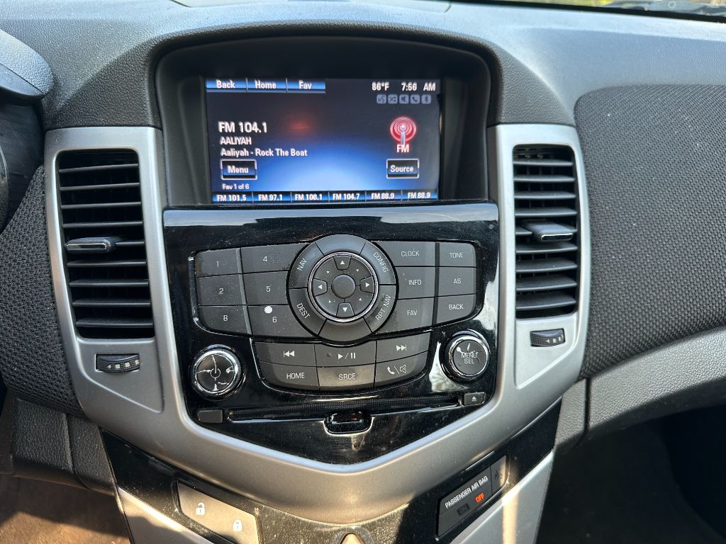 2014 Chevrolet Cruze - $4,000