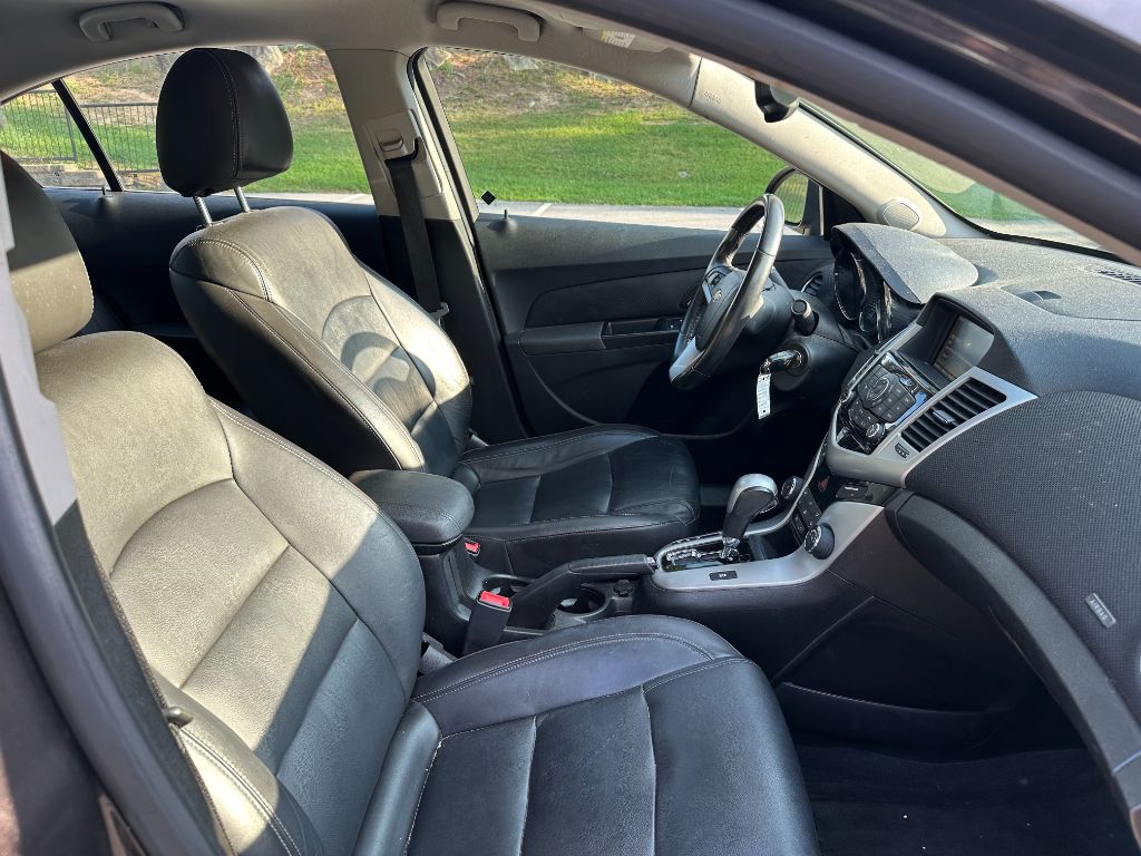 2014 Chevrolet Cruze - $4,000