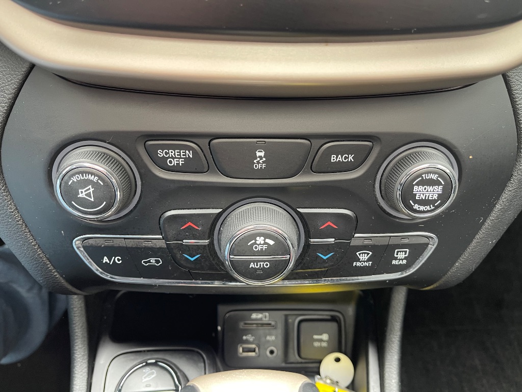 2015 Jeep Cherokee Limited photo