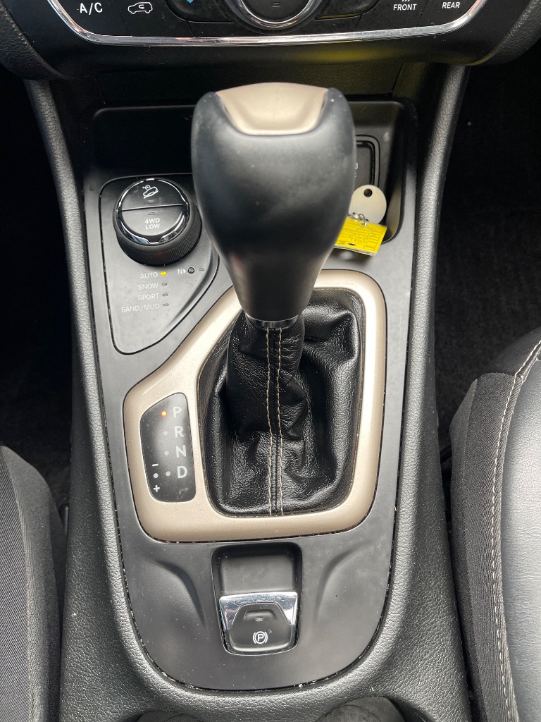 2015 Jeep Cherokee Limited photo