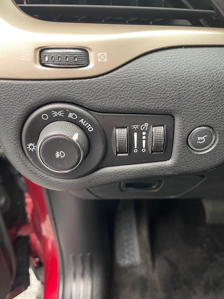 2015 Jeep Cherokee Limited photo