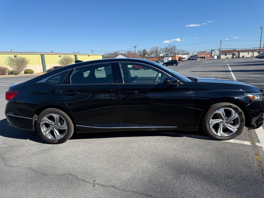 2020 Honda Accord EX photo