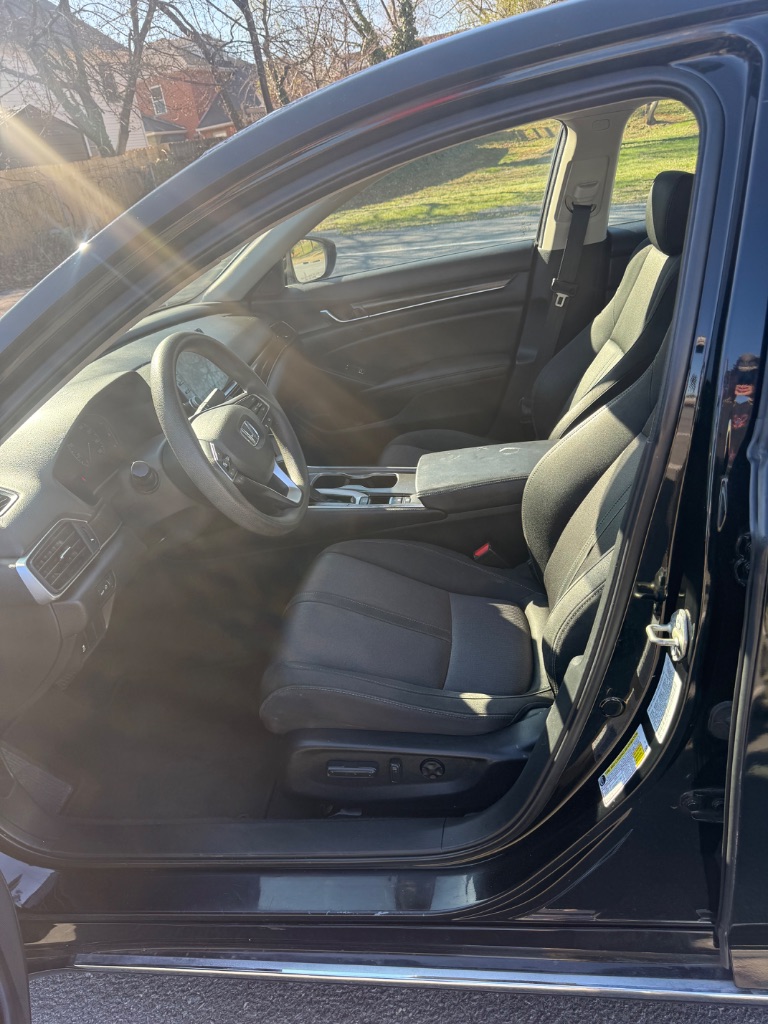 2020 Honda Accord EX photo