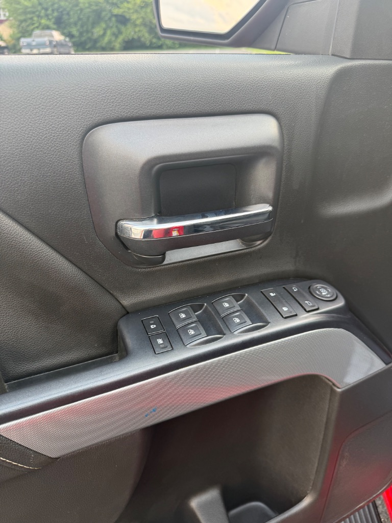 2018 Chevrolet Silverado - $22,800