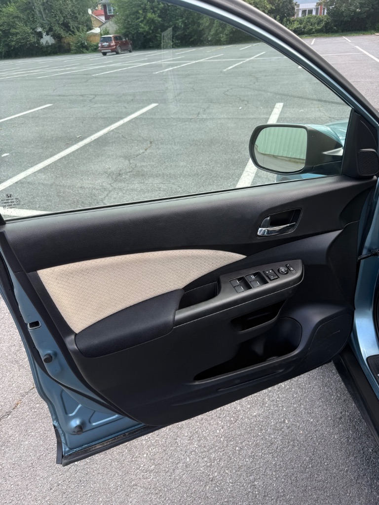 2016 Honda CR-V - $17,000