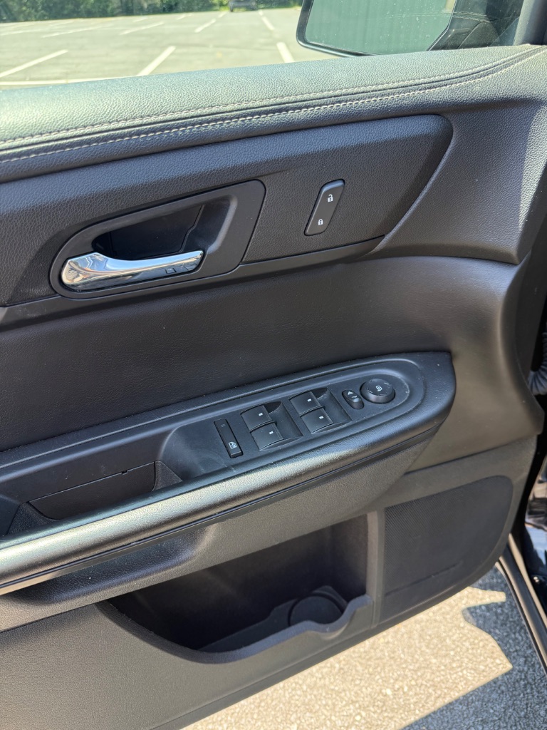2017 Chevrolet Traverse - $10,500