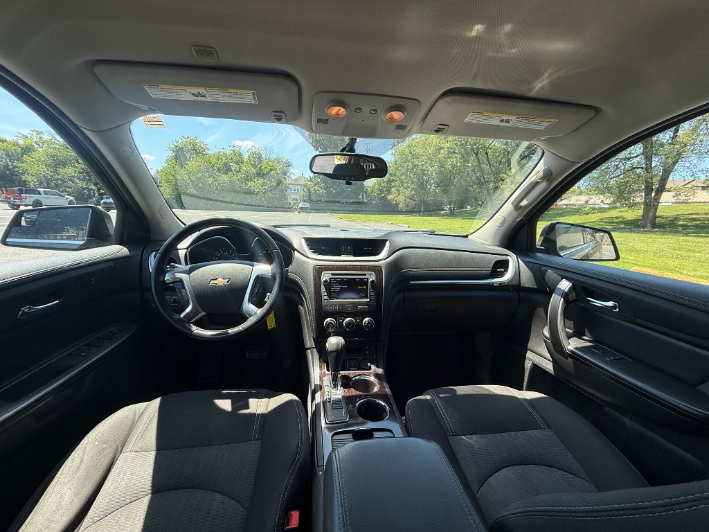 2017 Chevrolet Traverse - $10,500