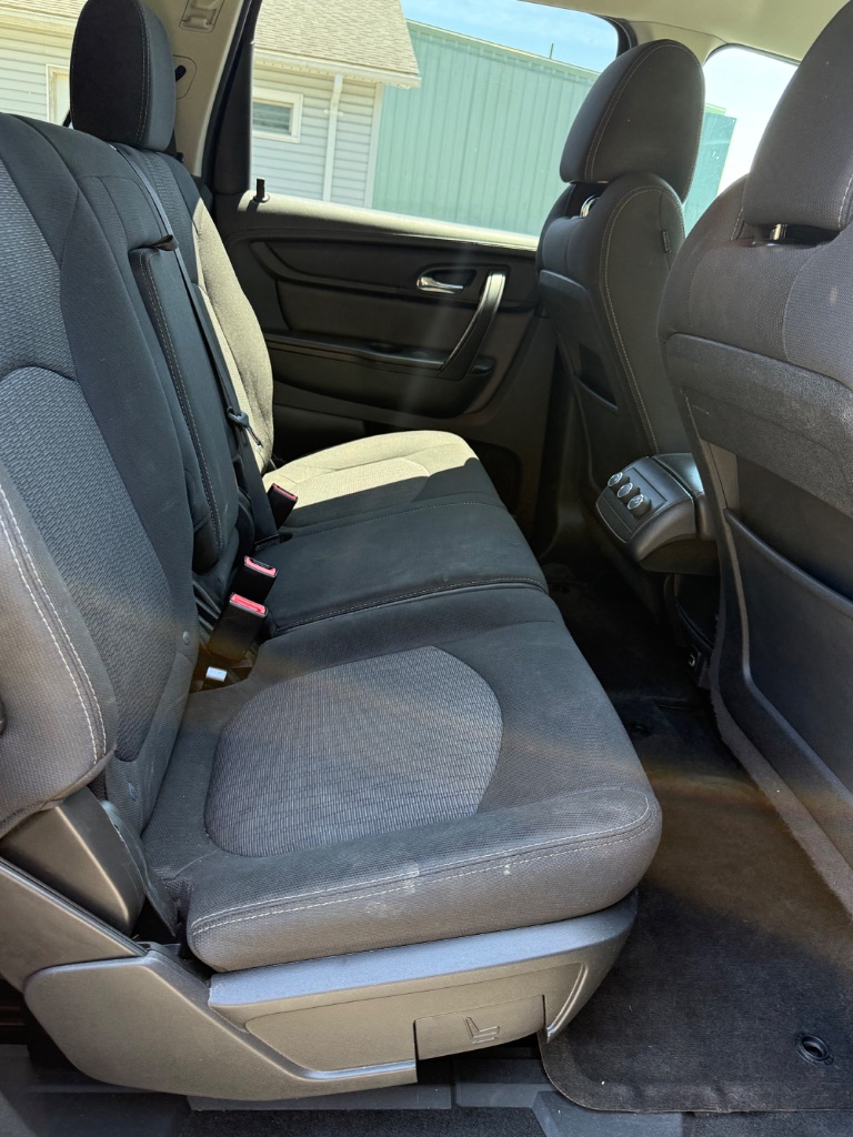 2017 Chevrolet Traverse - $10,500