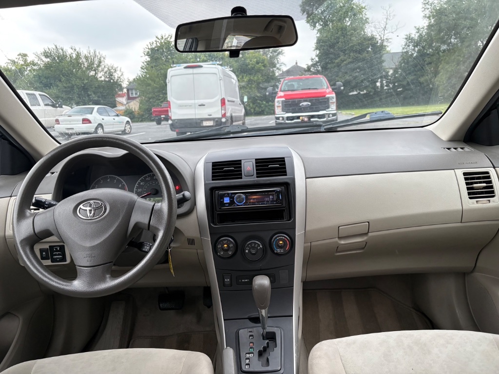 2009 Toyota Corolla - $8,000