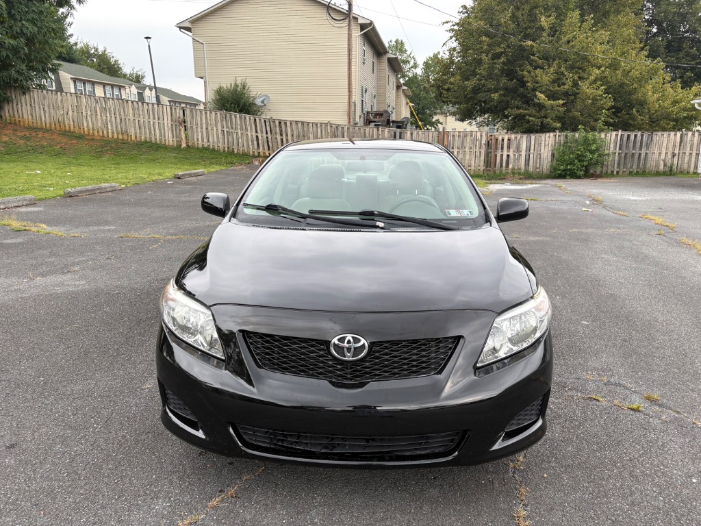 2009 Toyota Corolla - $8,000