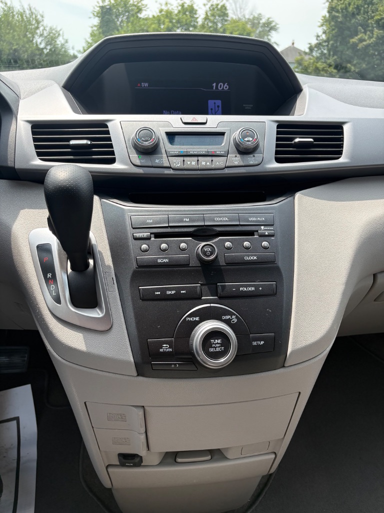 2013 Honda Odyssey - $9,900
