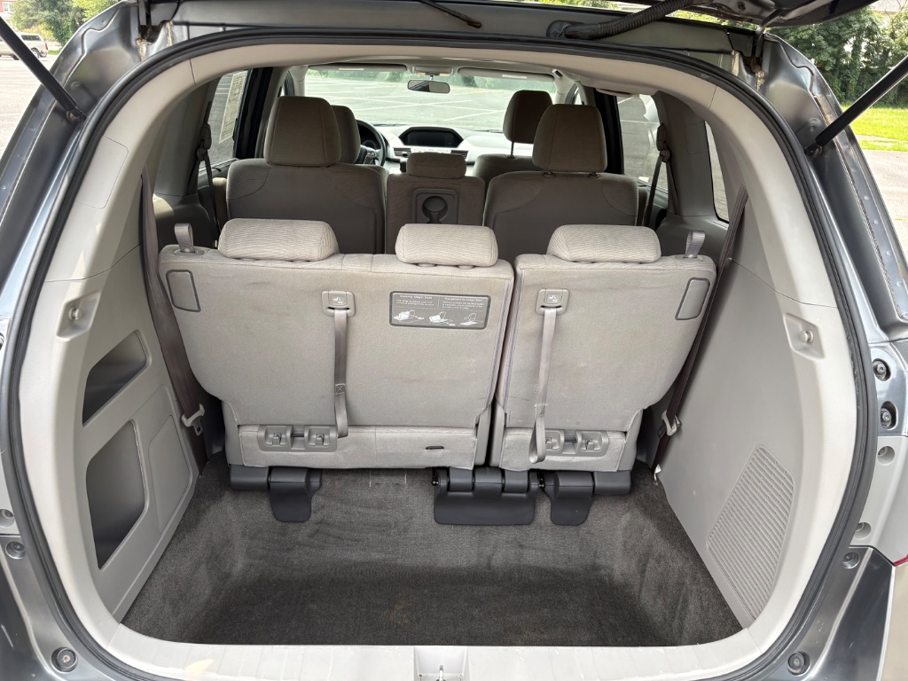 2013 Honda Odyssey - $9,900
