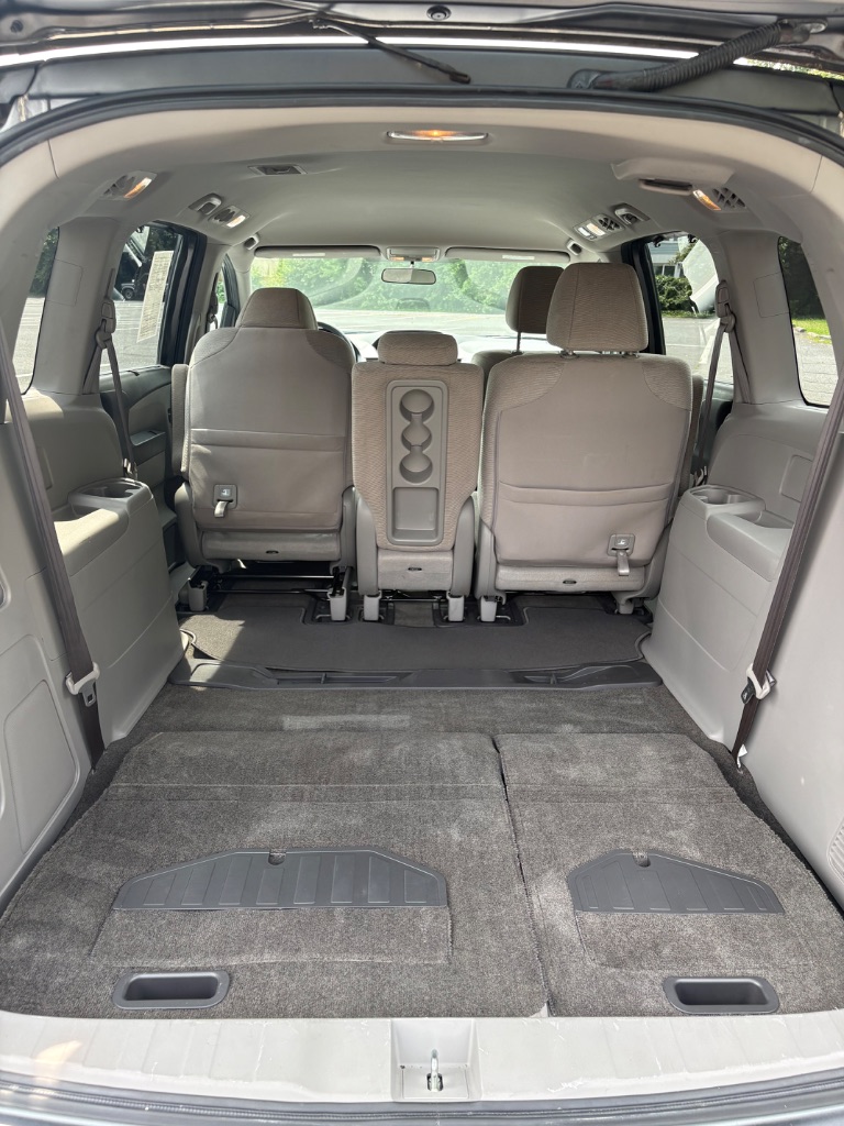 2013 Honda Odyssey - $9,900