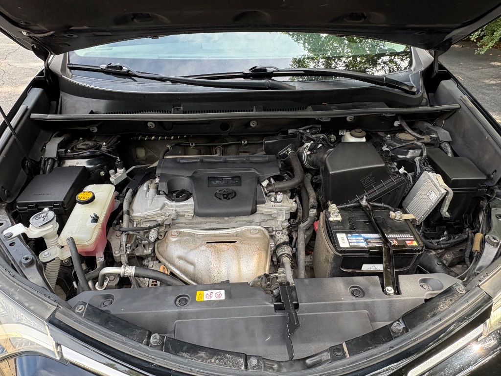2018 Toyota RAV4 - $15,500