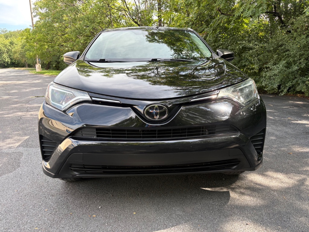 2018 Toyota RAV4 - $15,500
