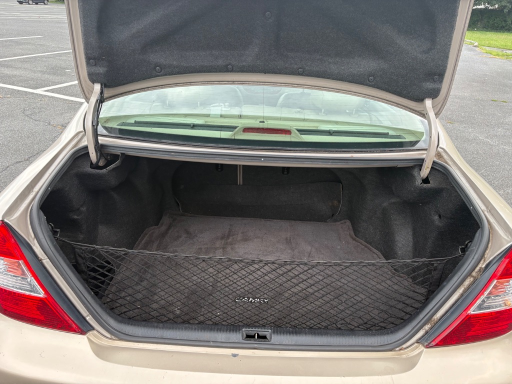 2003 Toyota Camry - $4,000