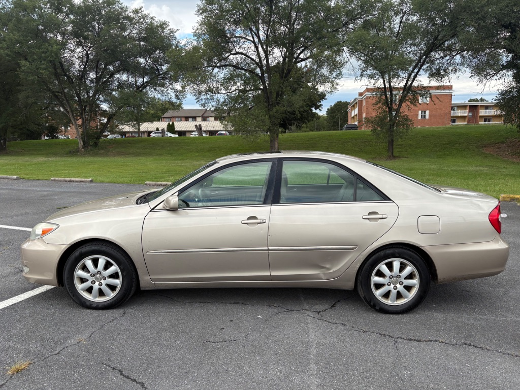 2003 Toyota Camry - $4,000