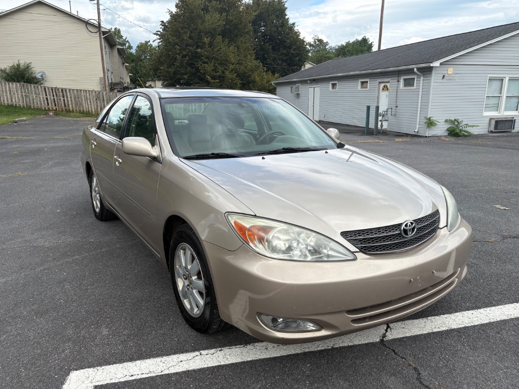 2003 Toyota Camry - $4,000
