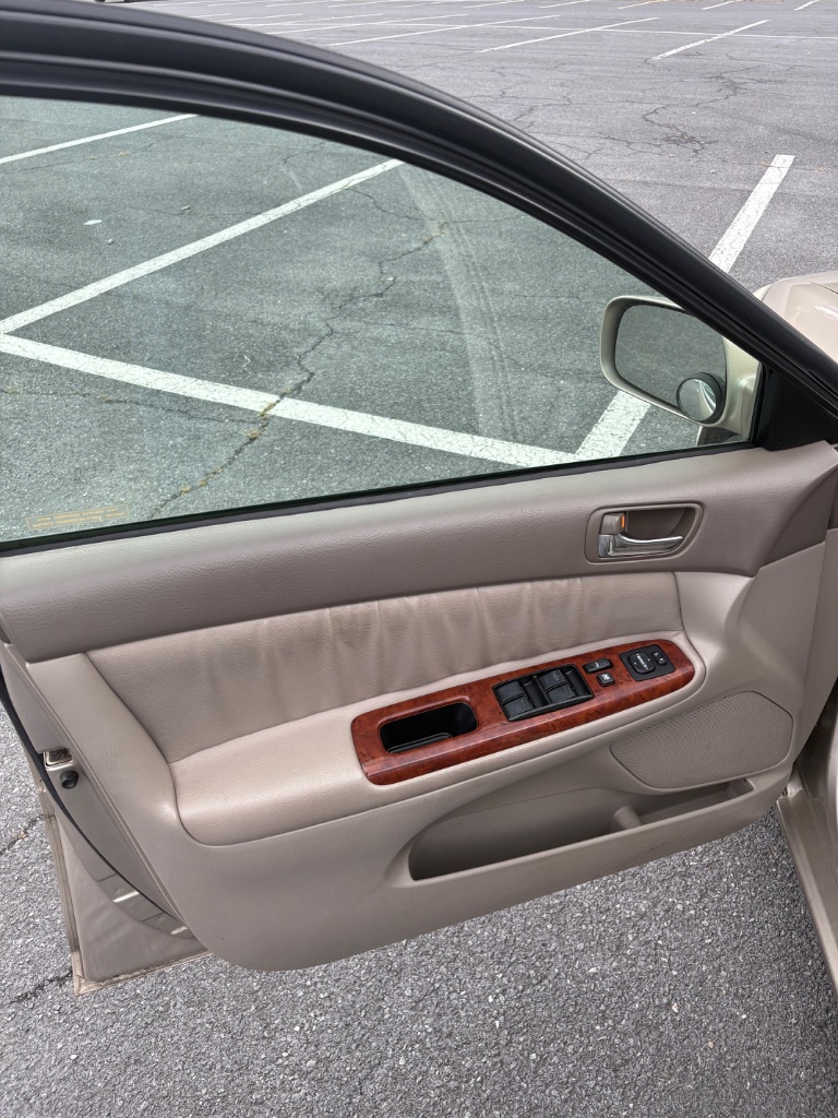 2003 Toyota Camry - $4,000