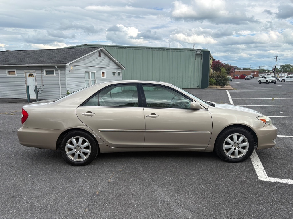 2003 Toyota Camry - $4,000