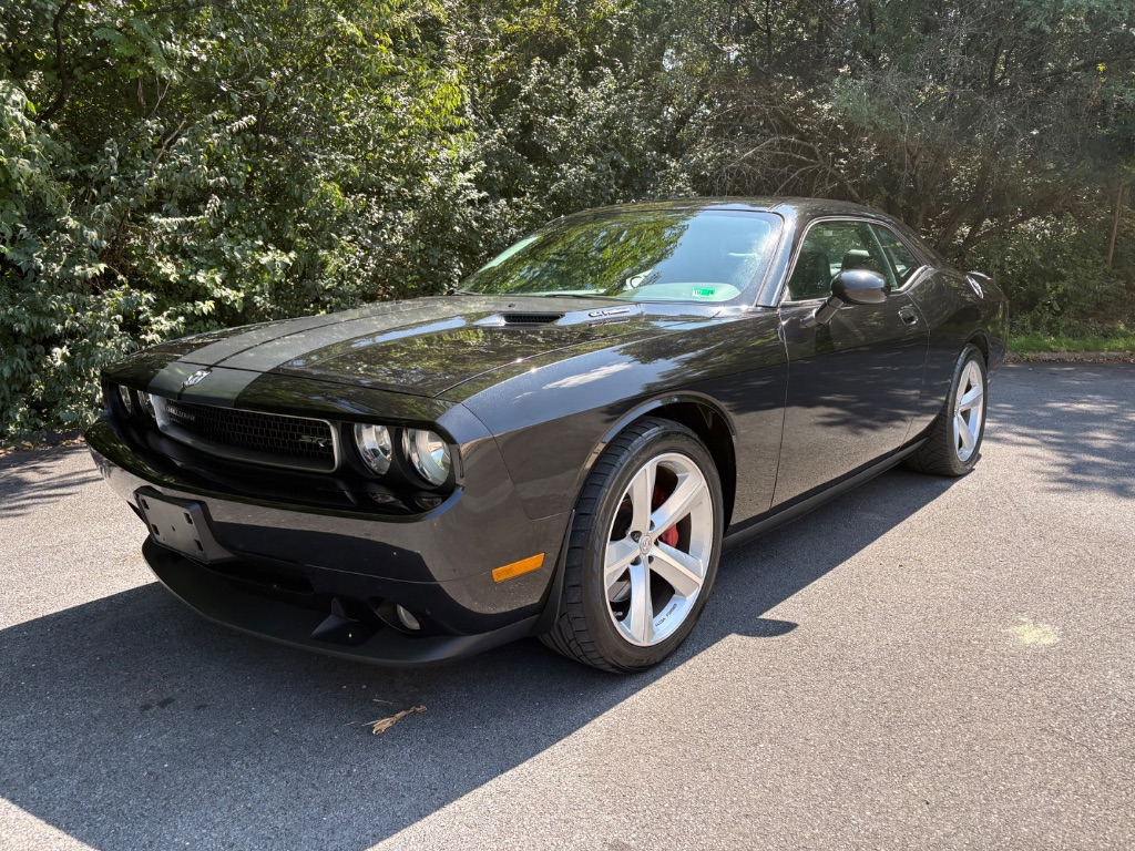 2010 Dodge Challenger - $18,500