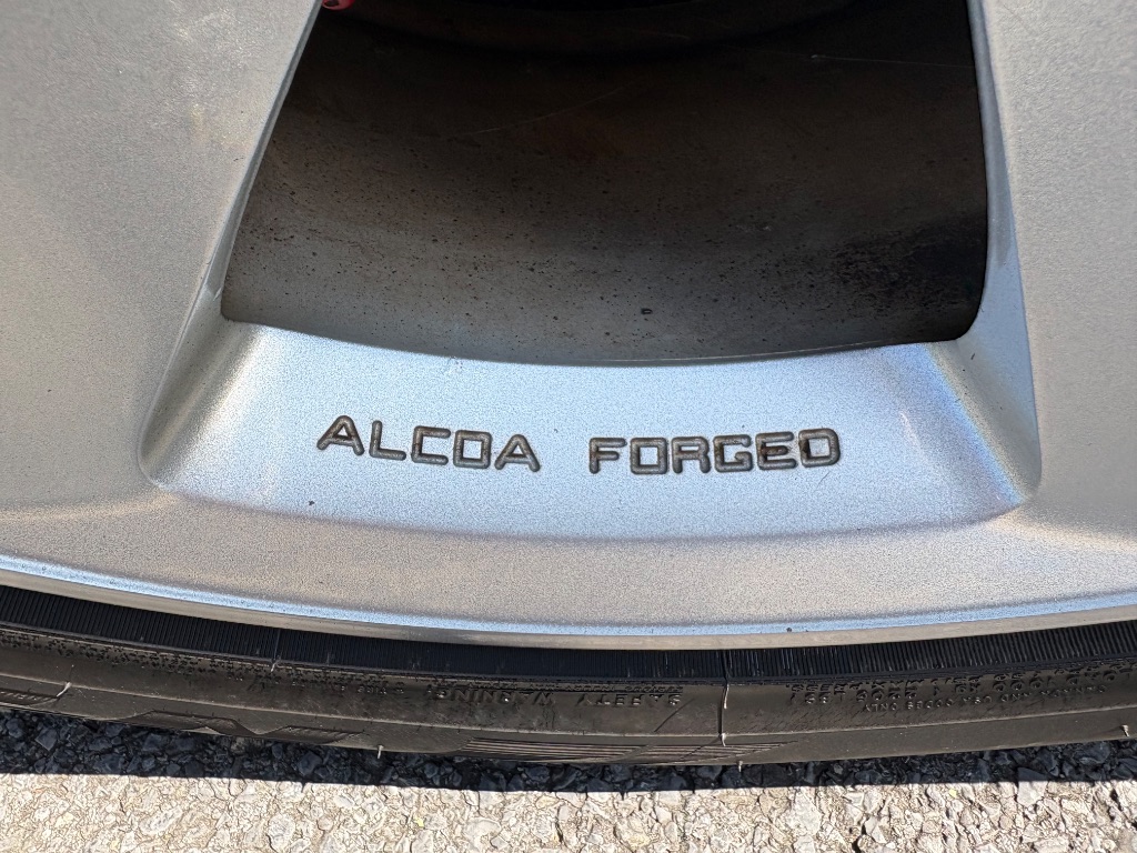 2010 Dodge Challenger - $18,500