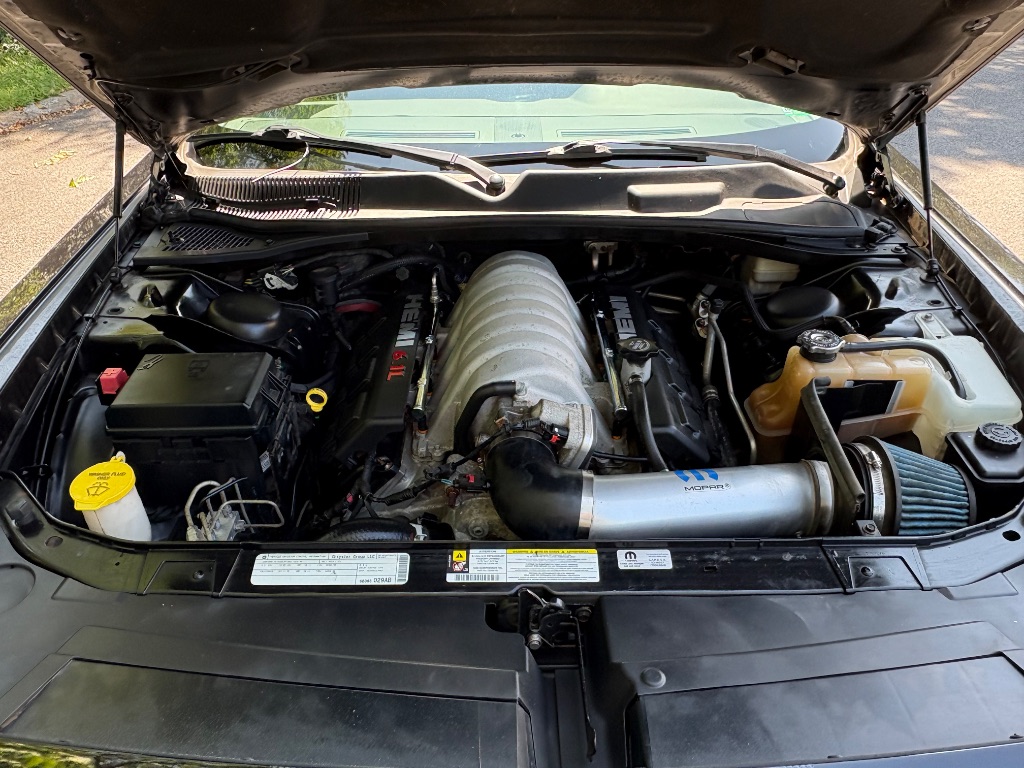2010 Dodge Challenger - $18,500