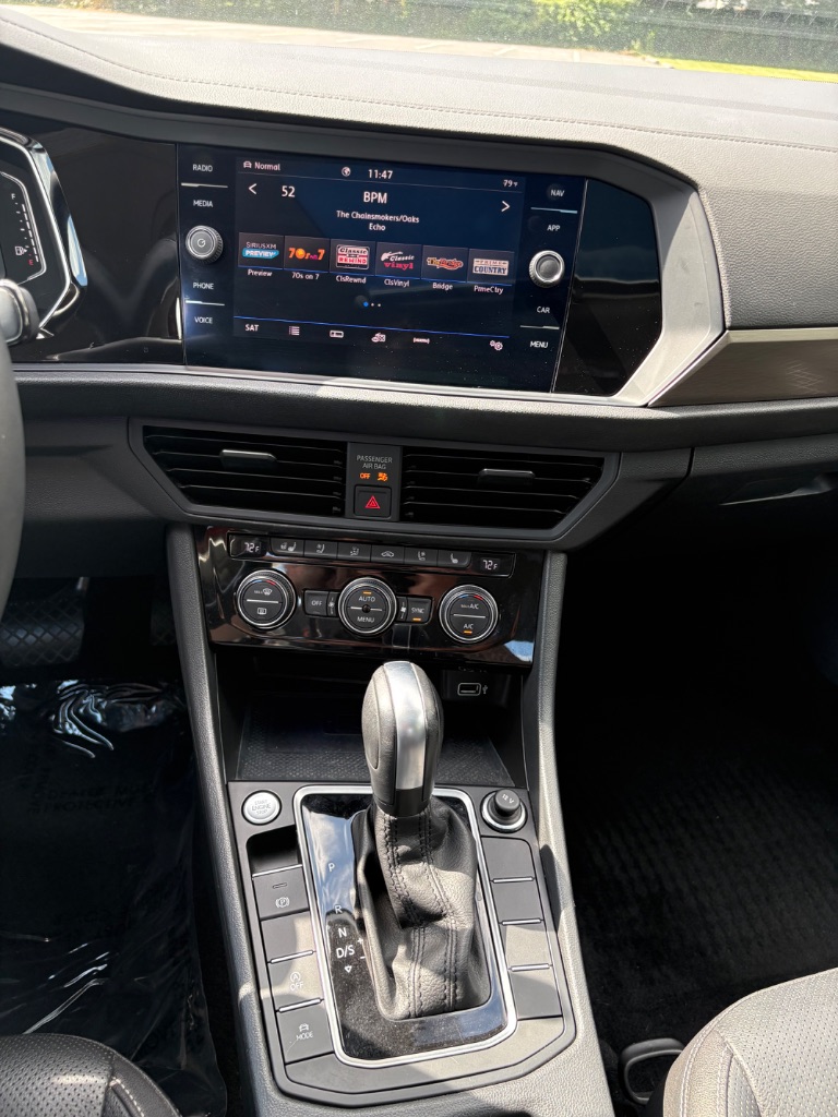 2020 Volkswagen Jetta - $15,500
