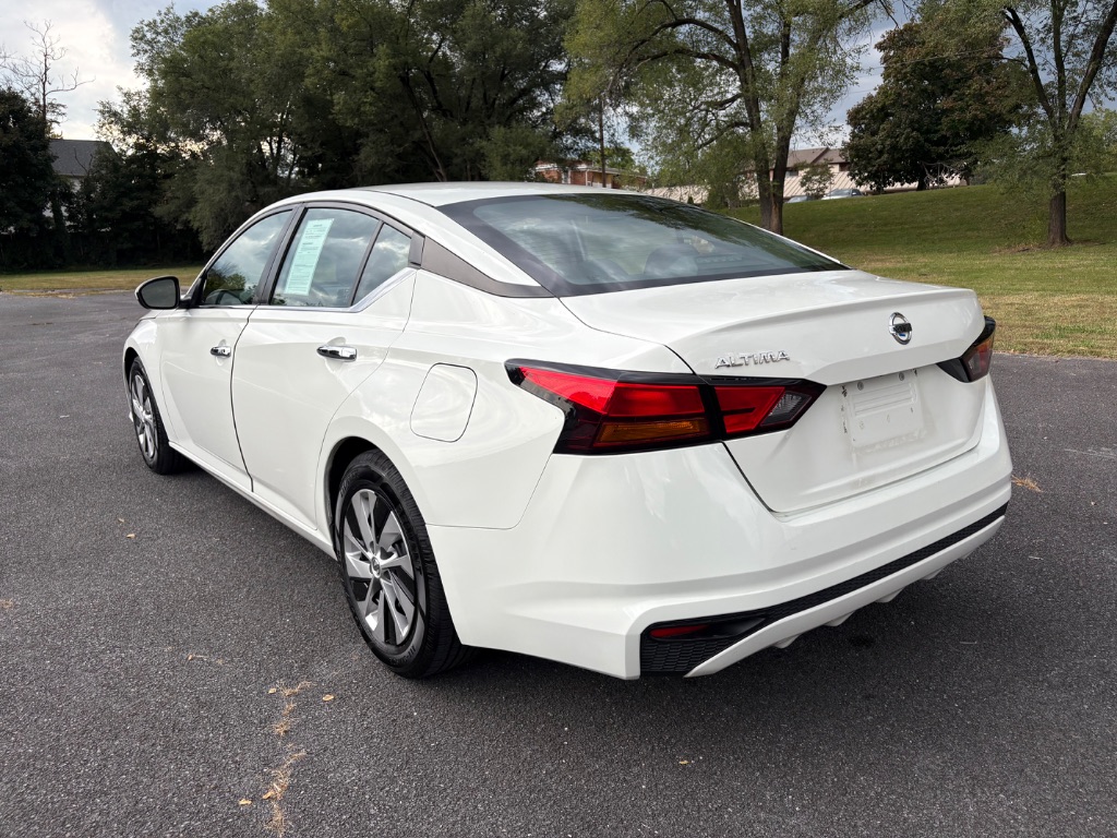 2021 Nissan Altima - $13,800