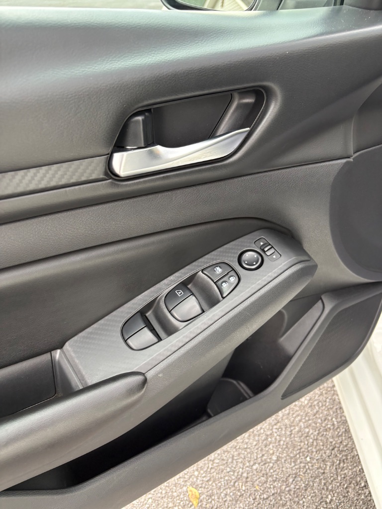 2021 Nissan Altima - $13,800