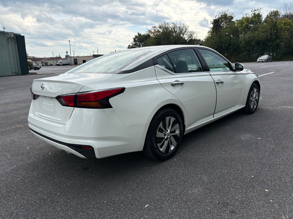 2021 Nissan Altima - $13,800