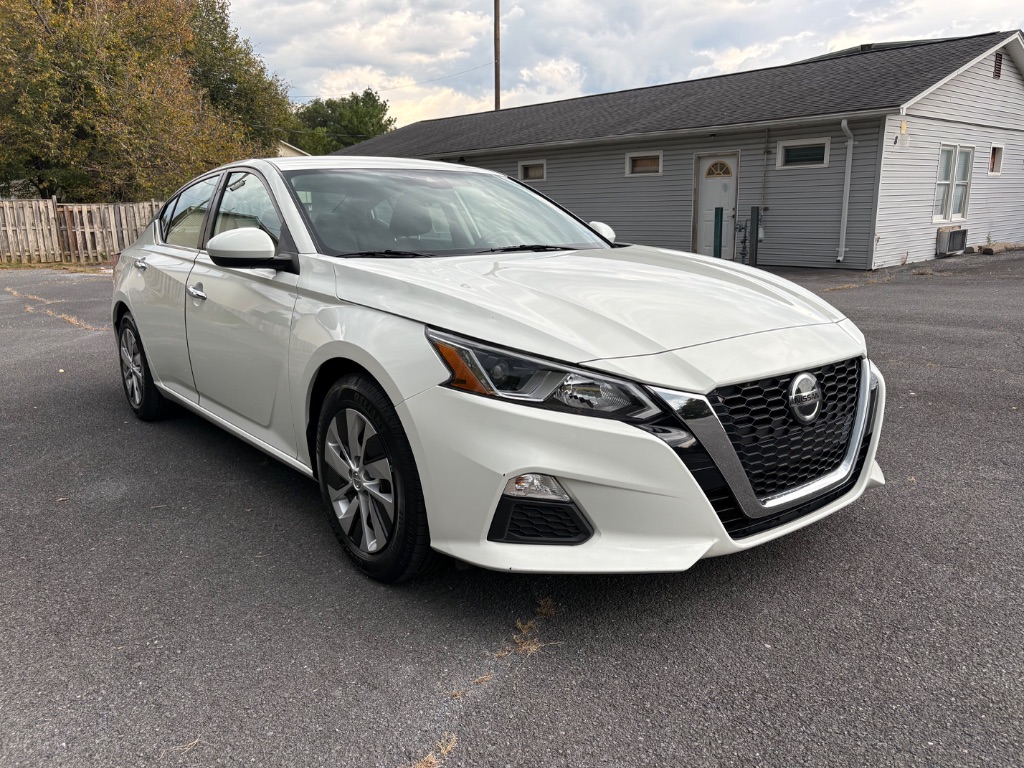 2021 Nissan Altima - $13,800