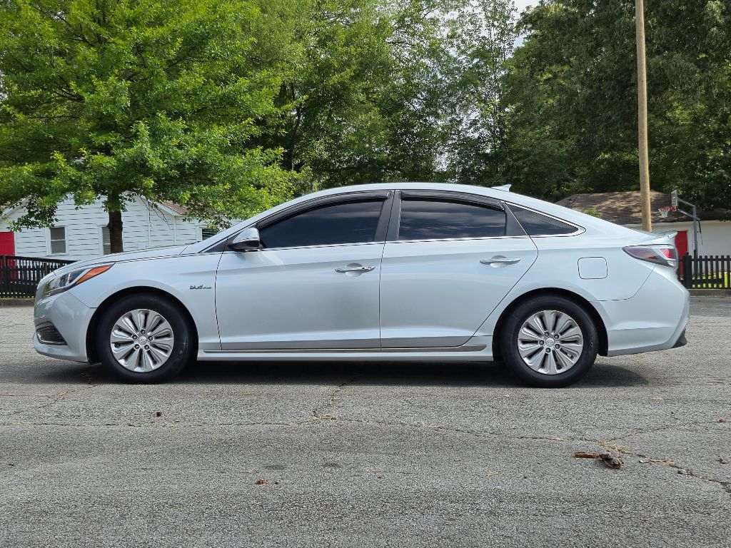 2017 Hyundai Sonata - $10,895