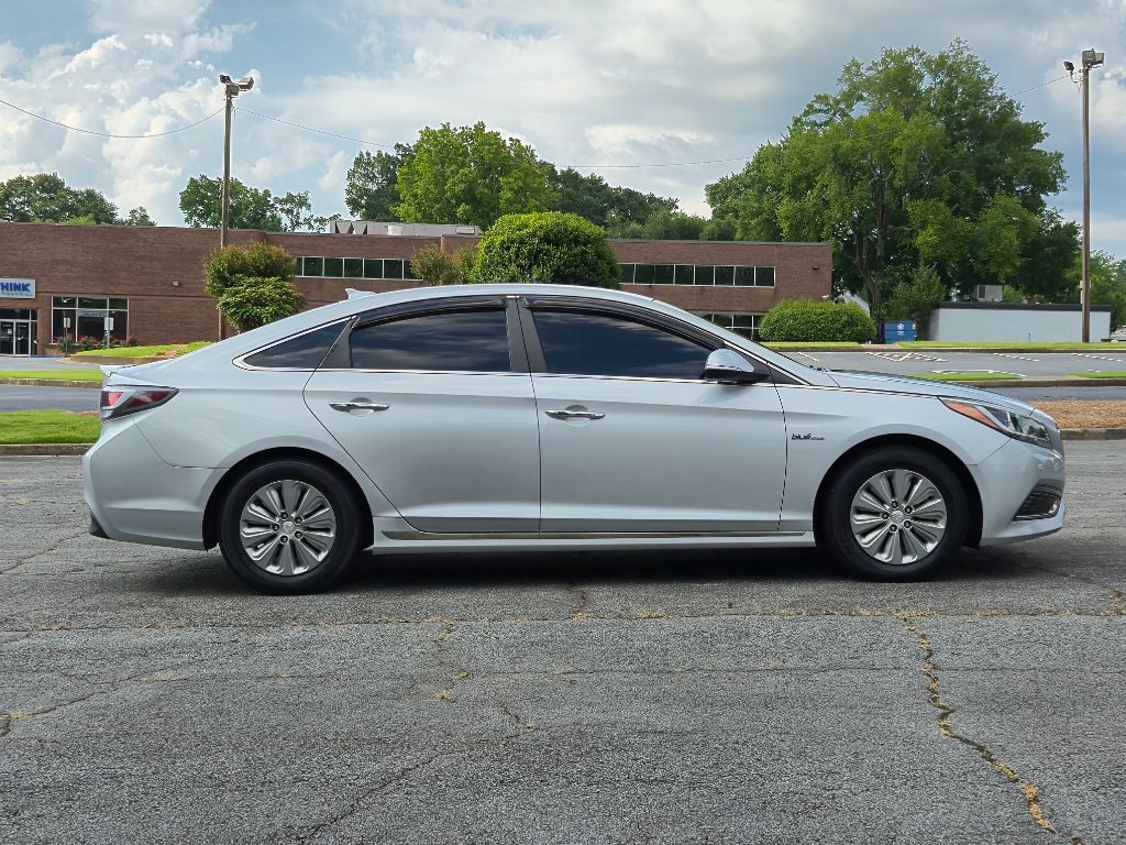 2017 Hyundai Sonata - $10,895