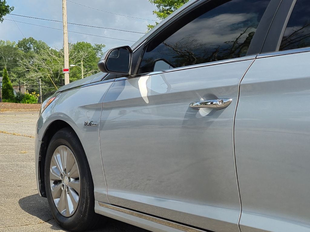 2017 Hyundai Sonata - $10,895
