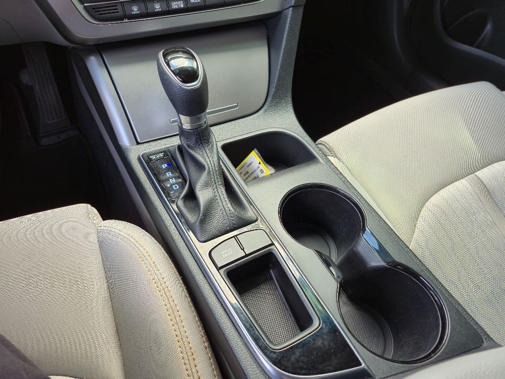 2017 Hyundai Sonata - $10,895