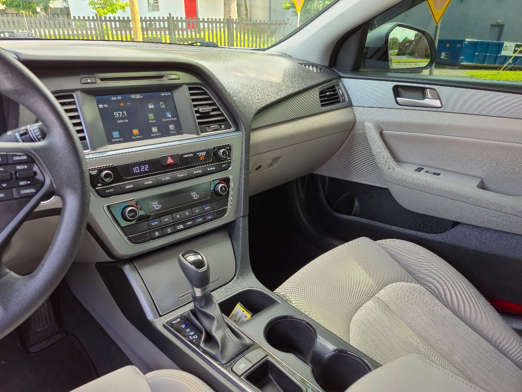 2017 Hyundai Sonata - $10,895