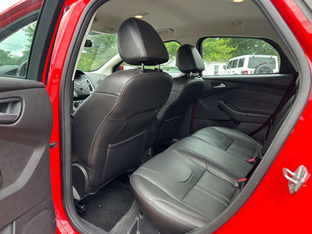 2014 Ford Focus SE photo