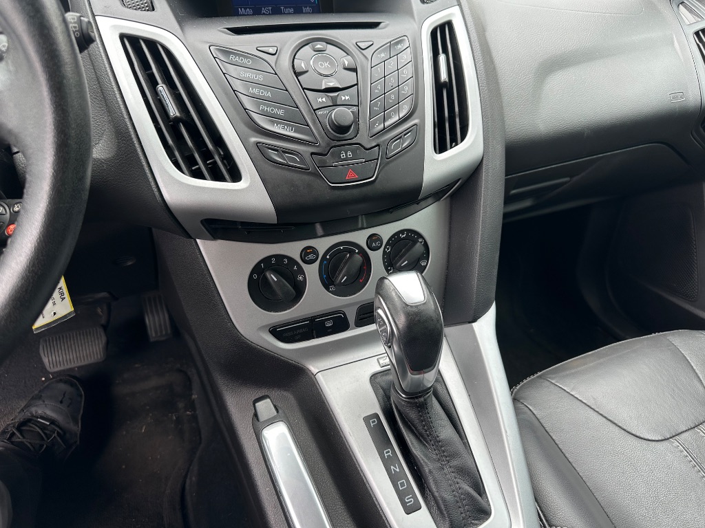 2014 Ford Focus SE photo