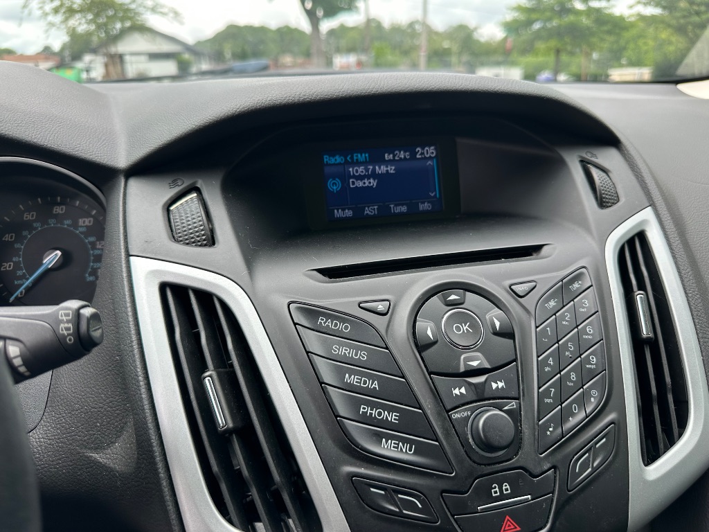 2014 Ford Focus SE photo