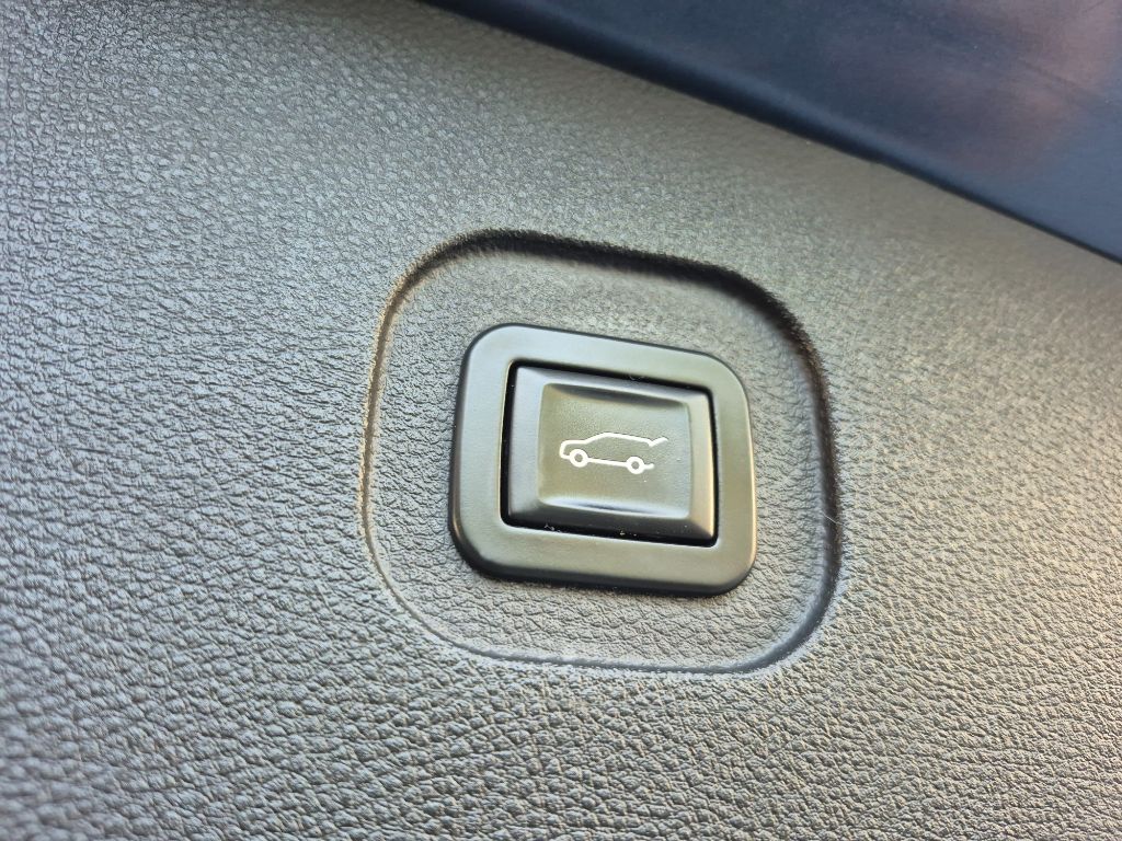 2016 Chevrolet Equinox - $10,485