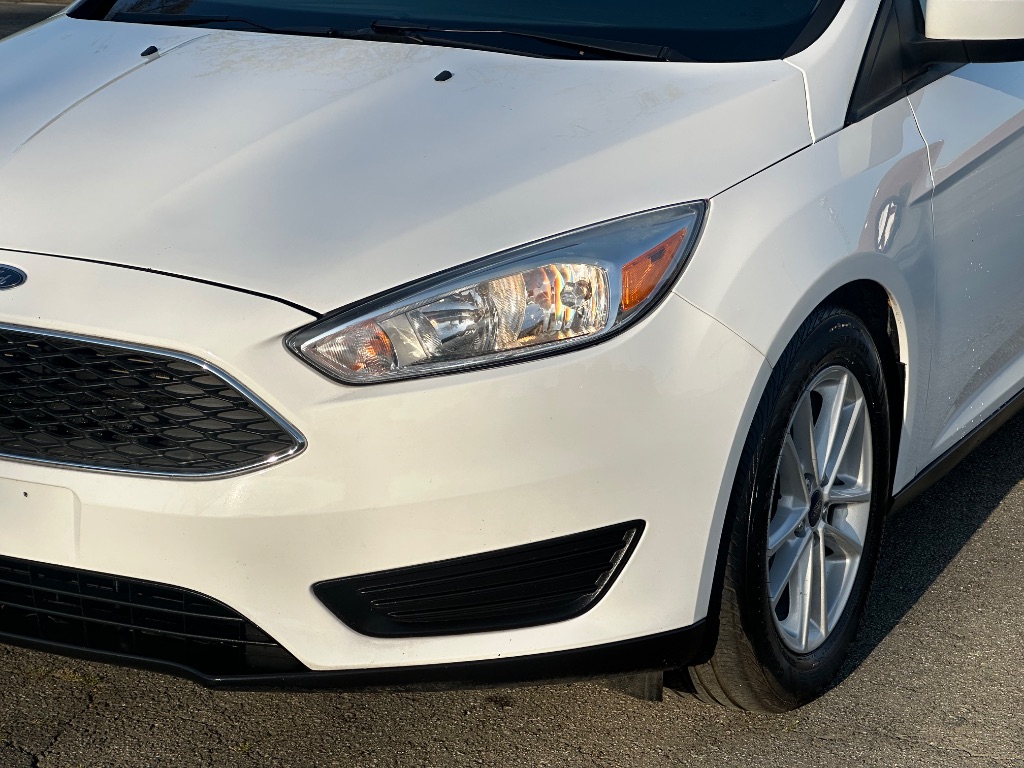 2018 Ford Focus SE photo