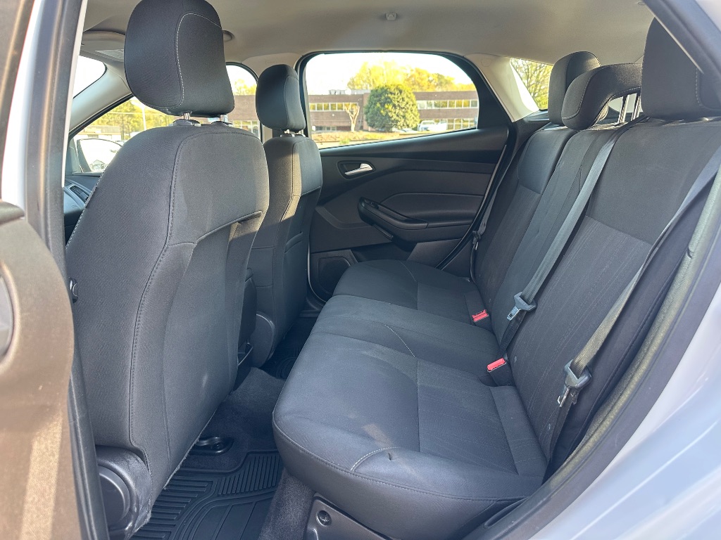 2018 Ford Focus SE photo