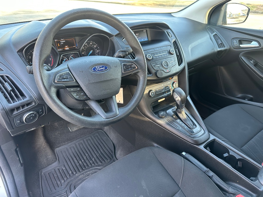 2018 Ford Focus SE photo