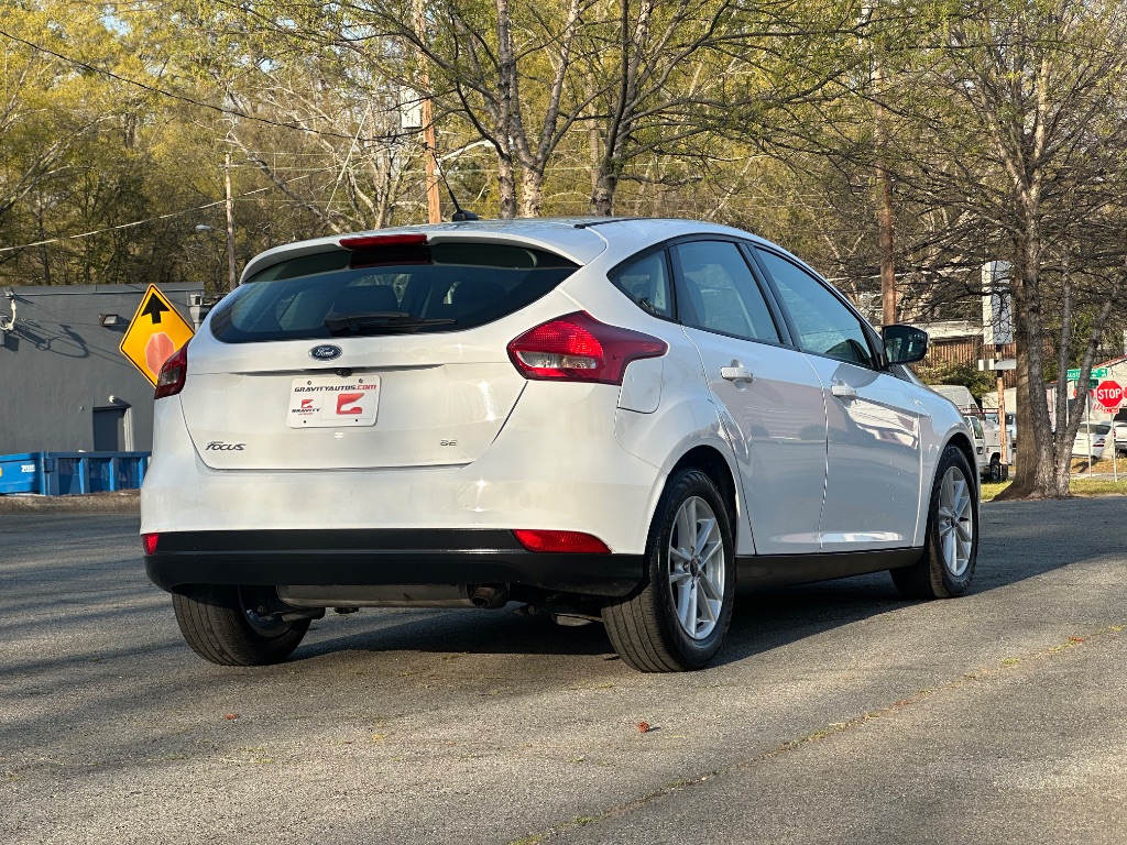 2018 Ford Focus SE photo