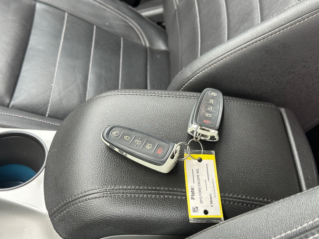 2013 Ford Escape SEL photo